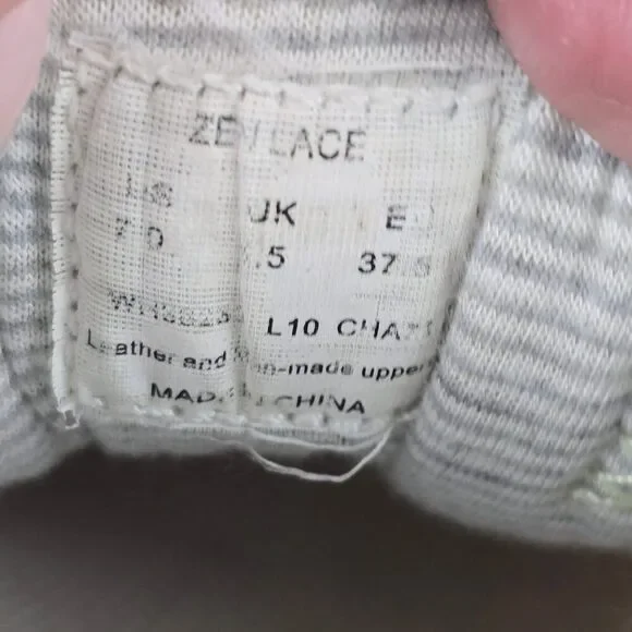 Keds White Lacer Up Runners Size 7 - Picture 7 of 7